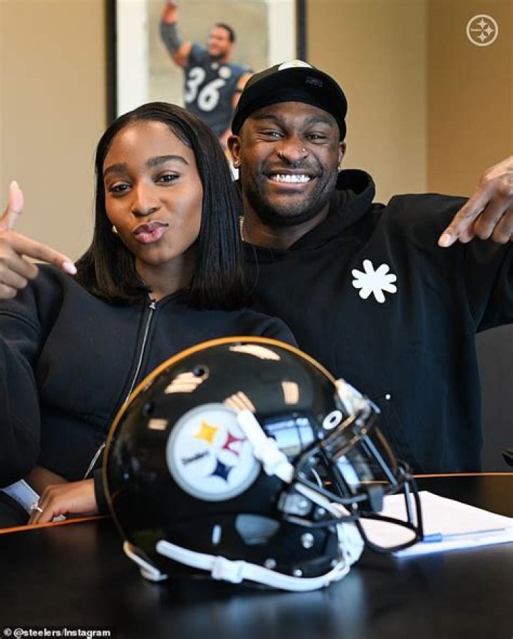 Normani is going to be the next big thing, did you see her moves at the VMAs?