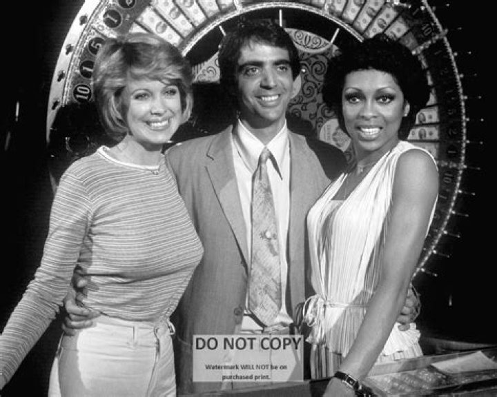 Phyllis Davis - Trivia, Family, Bio