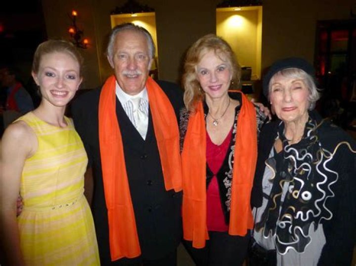 Polly Lou Livingston - Trivia, Family, Bio