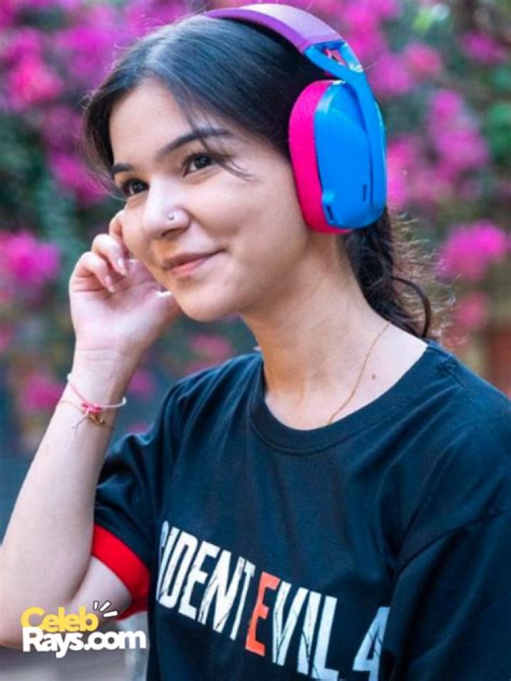 Poppy Net Worth, Age, Boyfriend, Family, Biography & More