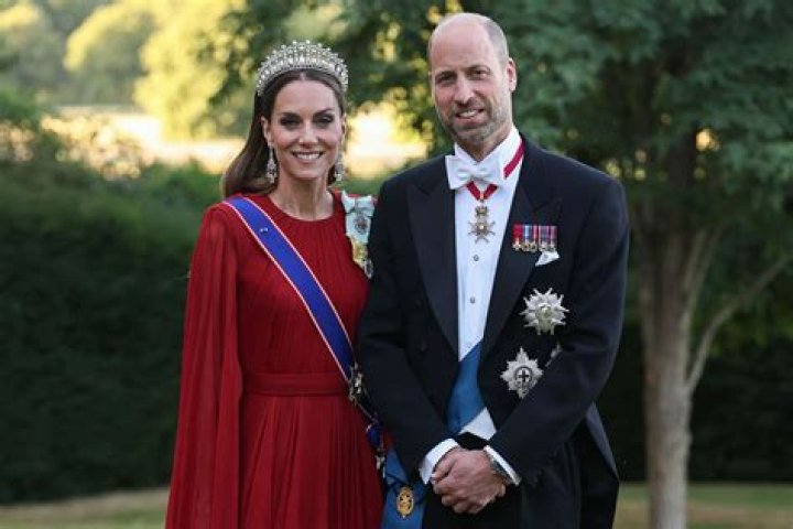 Prince William and Princess Catherine’s Debut Portrait Looks Surreal!