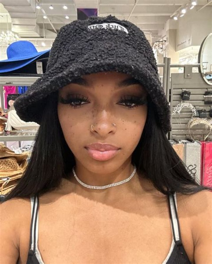 Quinn Benet - Age, Family, Bio