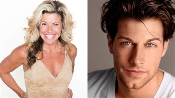 Rachelle Rak - Age, Family, Bio