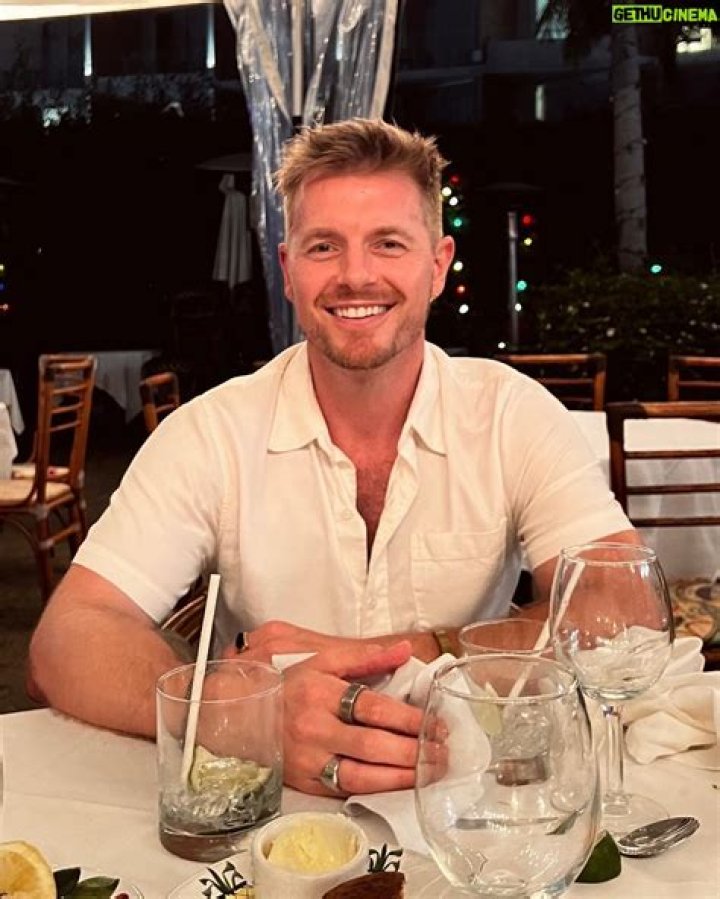 Rick Cosnett - Age, Family, Bio