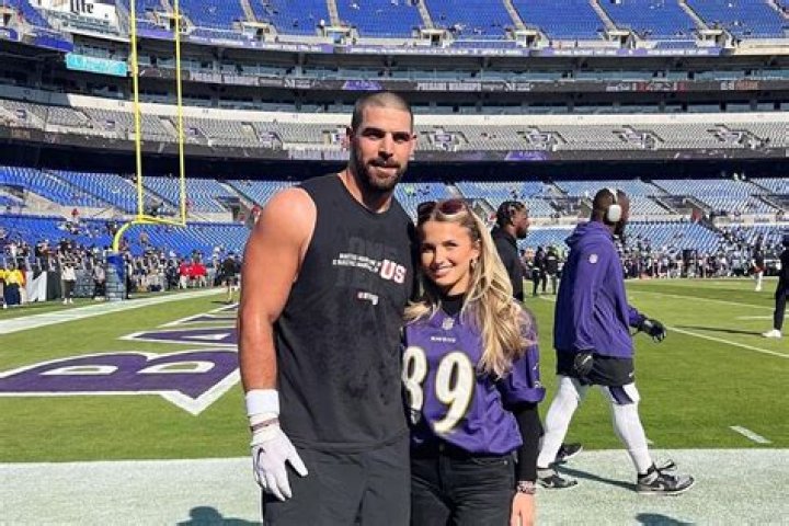 Sam Andrews - Age, Family, Bio