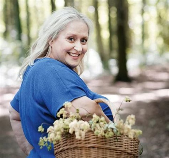 Samantha Foss Dad Donald Foss Mom Constance, Net Worth And Age