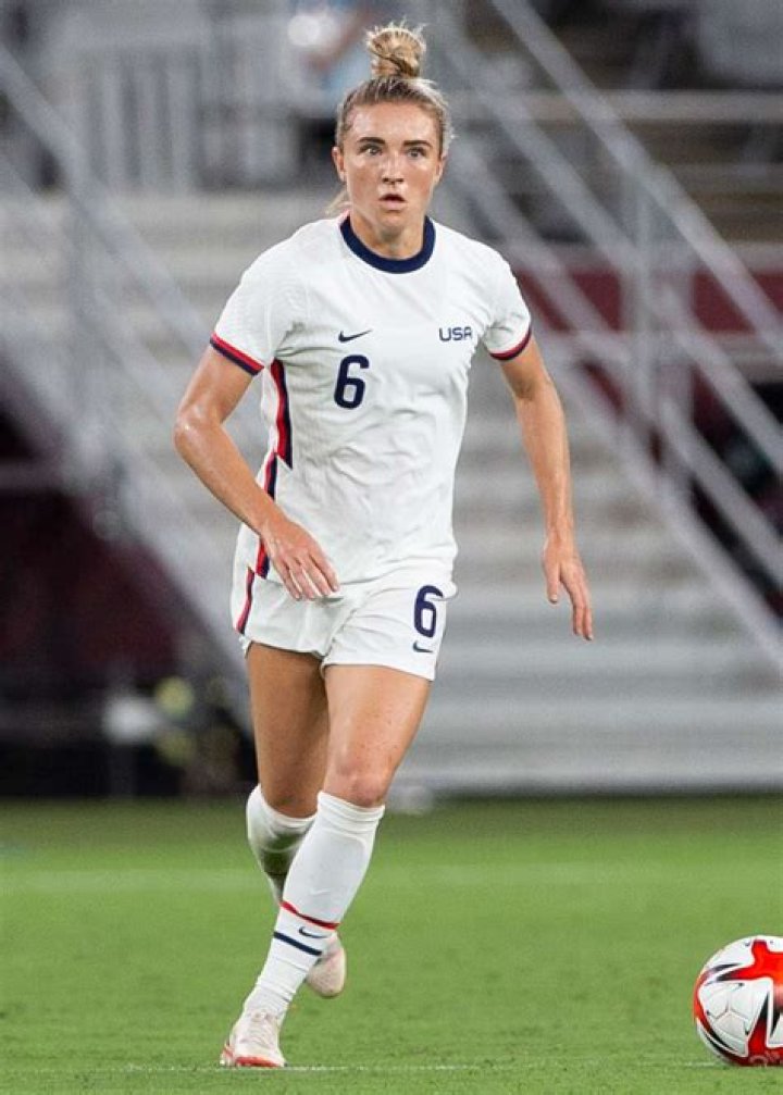Samantha Mewis Bio (Wiki) 