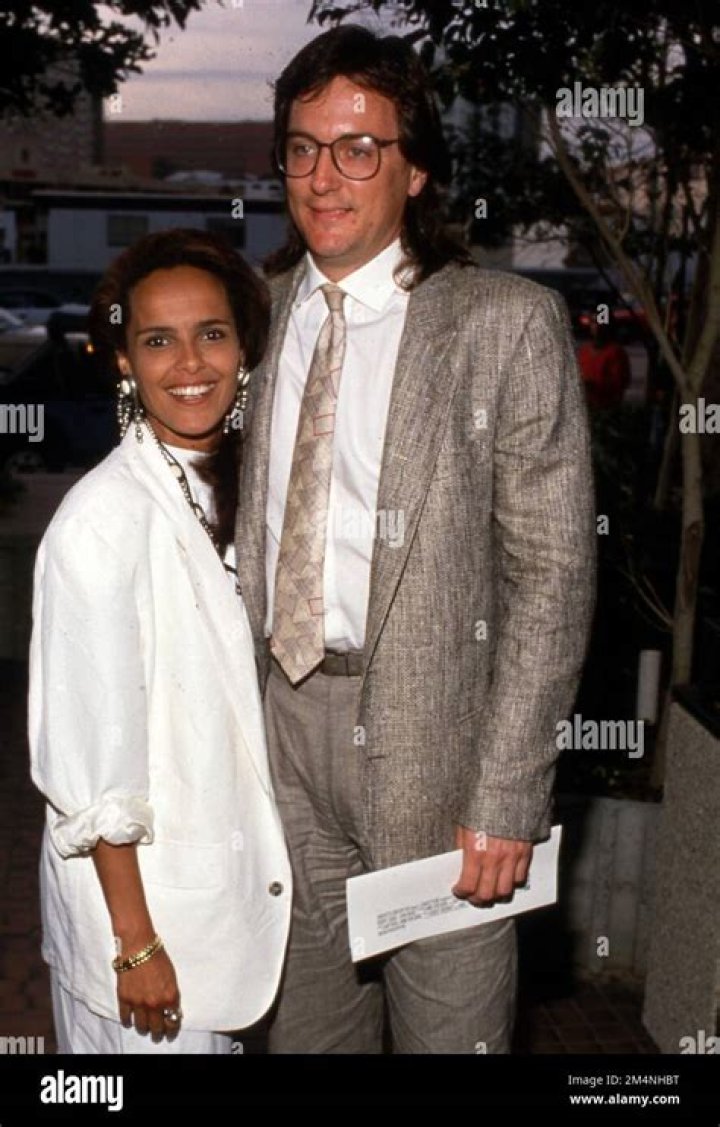 Shari Belafonte - Age, Family, Bio