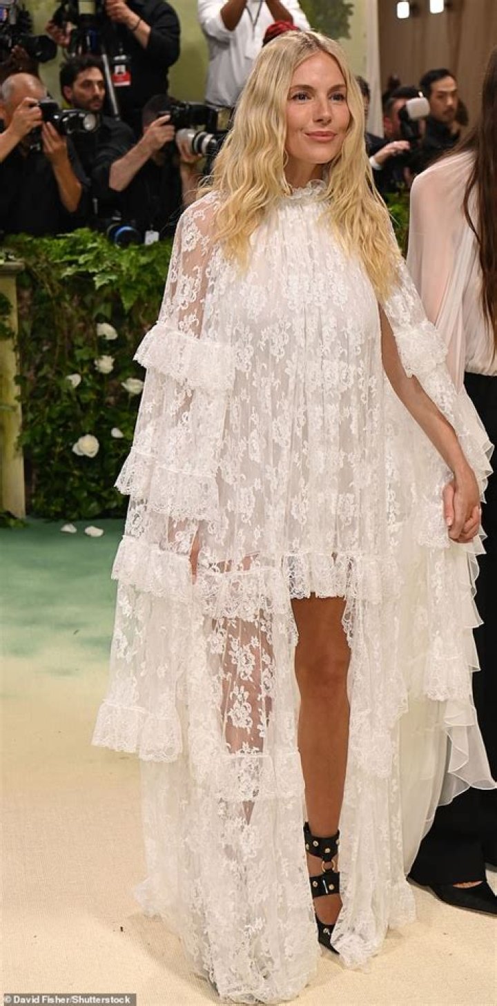 Sienna Miller in white lace Chloe at the Met Gala: it’s giving brunch?