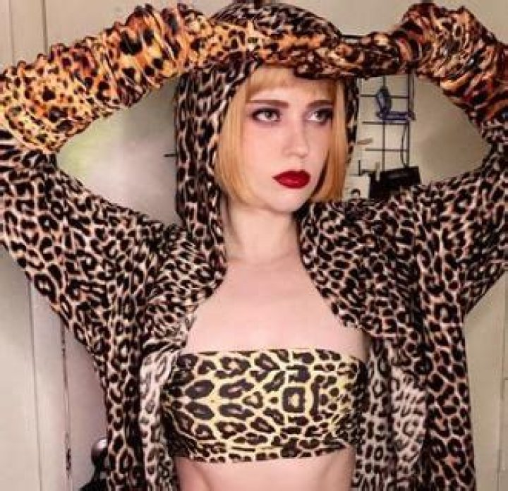 Sierra McCormick Bio (Wiki) 