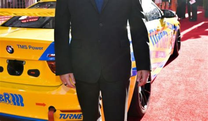 Simon Curtis Bio (Wiki) 