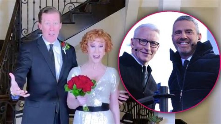 Suprise! American Comedian Kathy Griffin Announced Her Wedding On New Year With LongTime Boyfriend Randy Bick