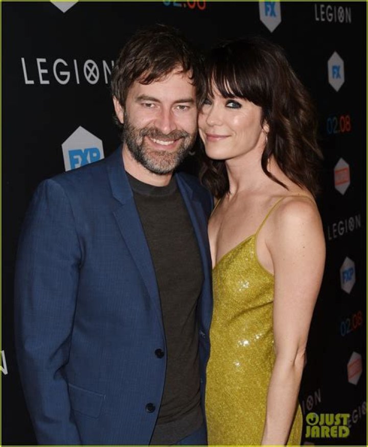 Susie Hariet - Age, Family, Bio