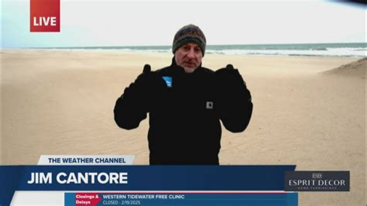 Talented Mike Trout joins the work of Jim Cantore to report on the blizzard!! Also check out his tweets