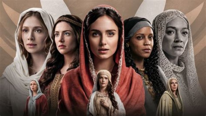 The celebrated best-selling author Candace Bushnell talks about women in the dating apps era, middle-aged romance, divorce from ex-husband Charles Askegard, and life without kids!