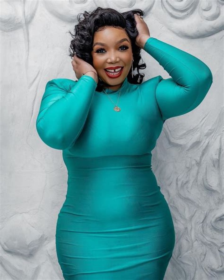 
Thembisa Mdoda Height, Weight, Net Worth, Age, Birthday, Wikipedia, Who, Nationality, Biography 