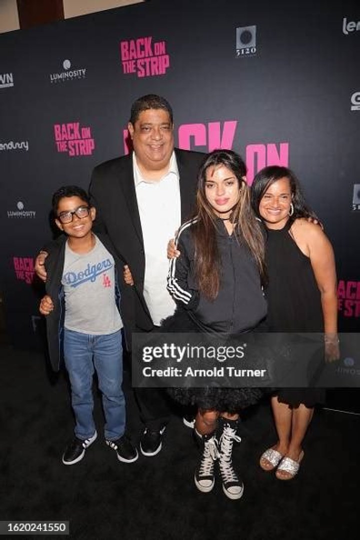 Tracy Vilar - Age, Family, Bio