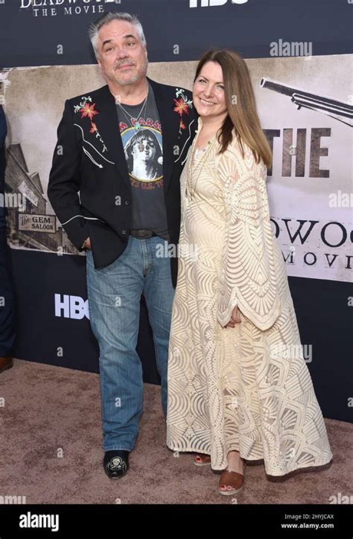 W. Earl Brown - Age, Family, Bio