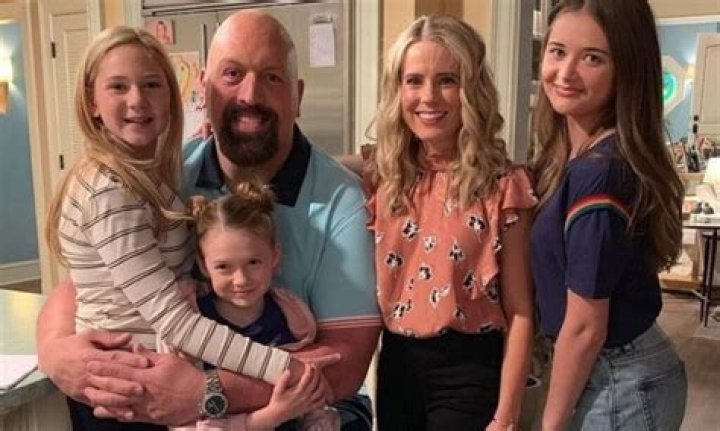 Who is Big Show’s wife, Bess Katramados? Marriage, Children, Net Worth