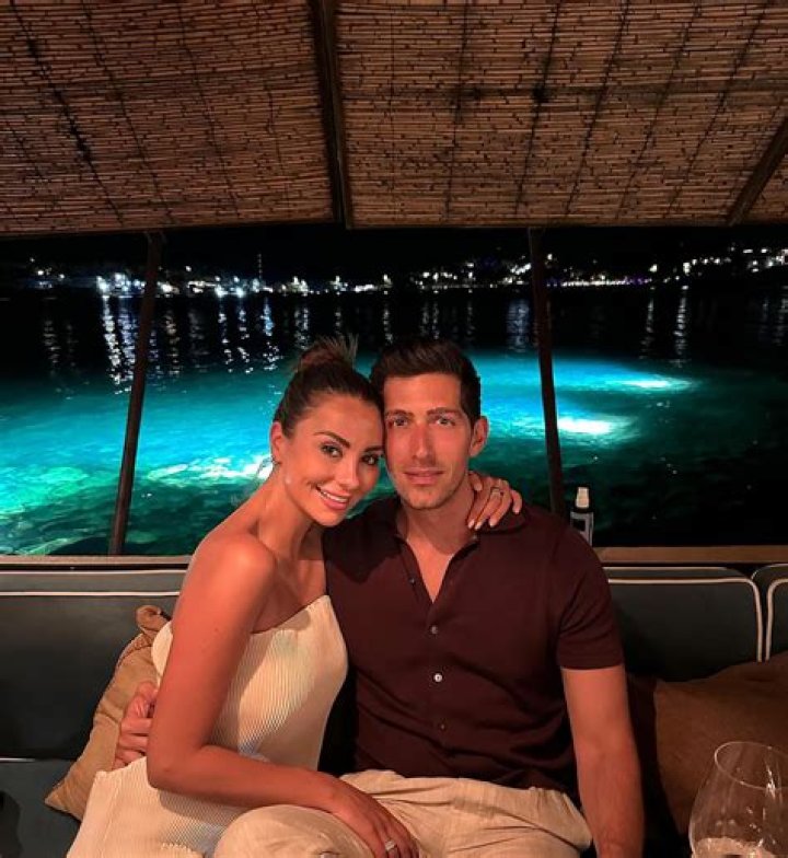 Who is Kelley Flanagan’s new boyfriend Ari Raptis?