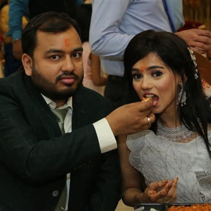 Who Is Physics Wallah – Alakh Pandey Wife Shivani Dubey? Net Worth