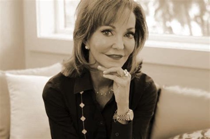 
Who Was Caroline Beasley? Death Of Director Of Beasley Broadcast Group Shocks Family 