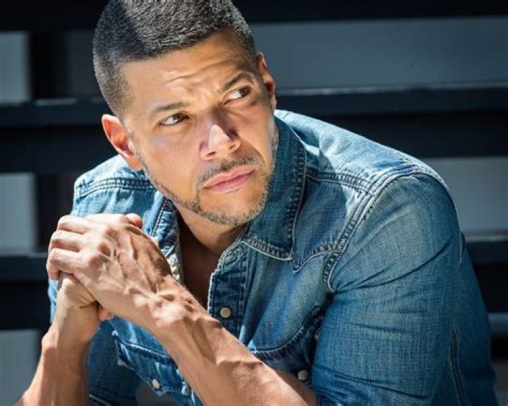 Wilson Cruz Bio (Wiki) 