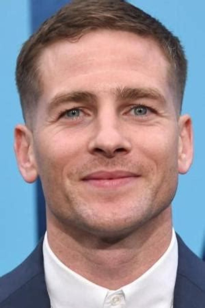 Zach Shields Bio (Wiki) 